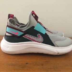 Nike Flex Plus Running Shoe - size 1Y